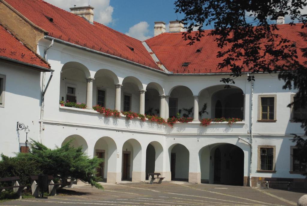 Dobo Teri Apartman Erlau Exterior foto